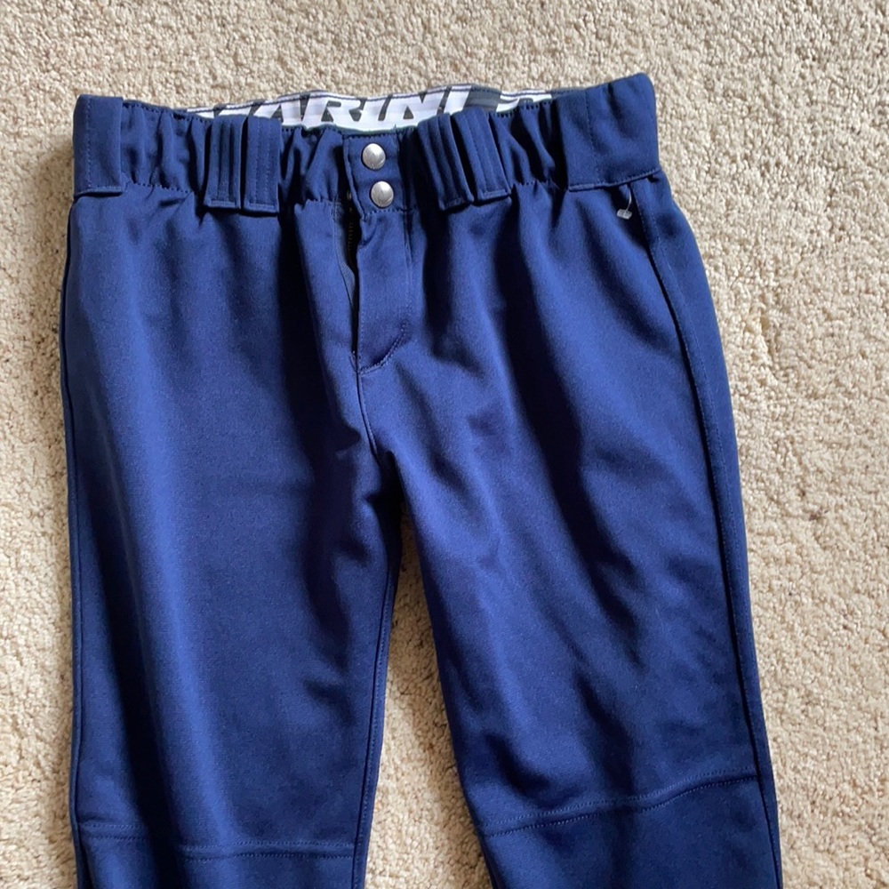 Girls Demarini Softball pants. Navy. Girls Large